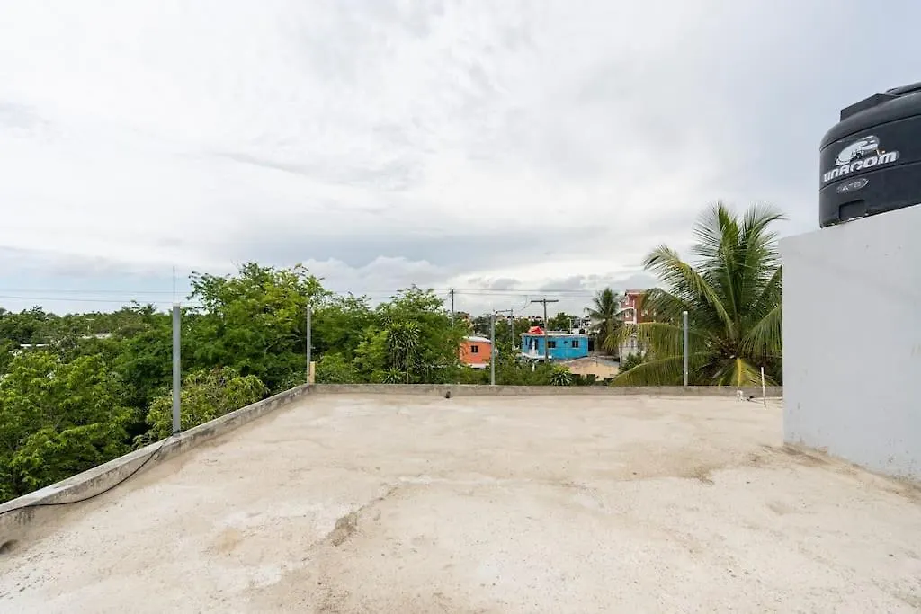 Sdq Airport & Samana Bus Near Bamboo Apartment Santo Domingo 0*,  Dominican Republic